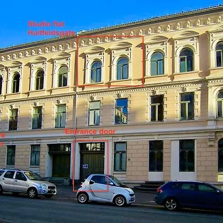 New High Standard Next To The Royal Castle/harbor In * Осло