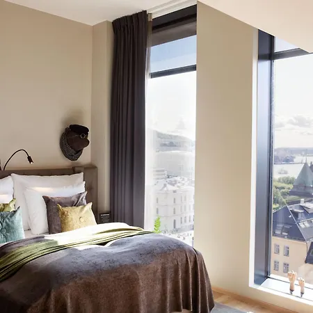 Hotel Clarion The Hub 4*
