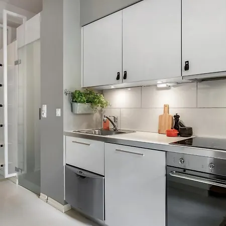 Lovely 2-bedroom Vacation In ! Apartament