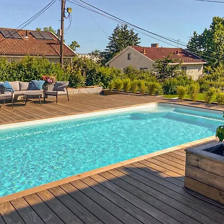 Σπίτι διακοπών Stunning In With Wifi, Private Swimming Pool And 4 Bedrooms *