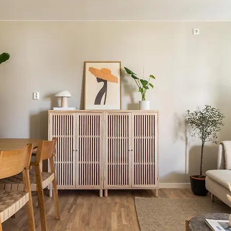 Scandinavian With 2 Bedrooms And Terrasse - Close To Storo Storsenter And All Public Transport