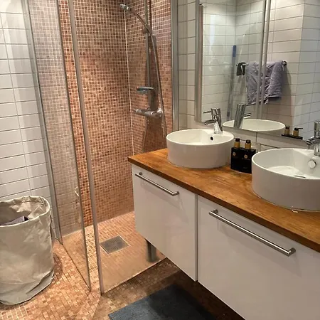 Apartamento Old And Charming Penthouse Oslo