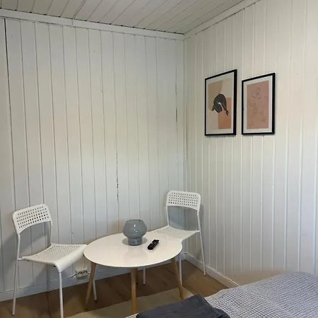 Gamle - Enebakkveien Apartman