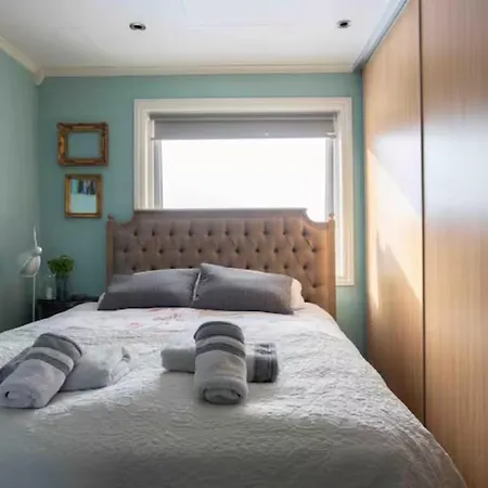 Cosy In A Family Flat 홈스테이