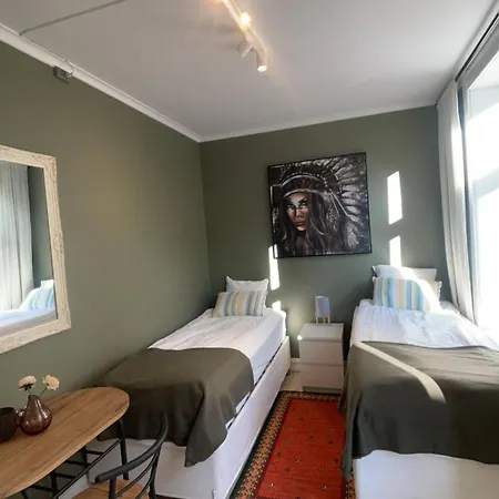 Apartament Lovely With Two Large Bedrooms Nearby Opera, Vis A Vis Botanical Garden *