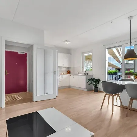Seaside - 2 Sunny Balconies - Modern - 6 Pax * Oslo