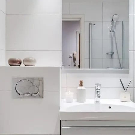 In Frogner/solli Close To Royal Castle Apartment