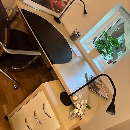 Naer Sentrum Skoyen Апартаменты *