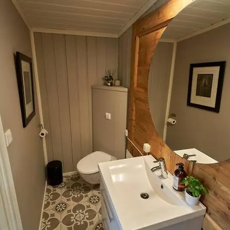 Holiday home Koselig Pa Gardstun I *