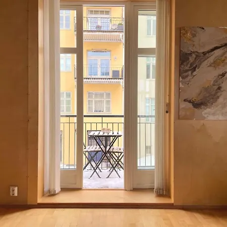 Unique Design House In Center Appartamento