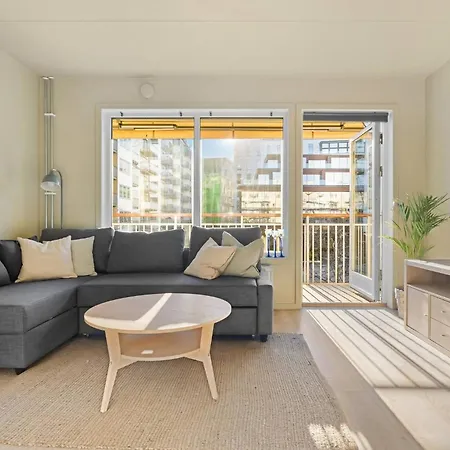 Charming With Balcony Rooftop Access Leilighet