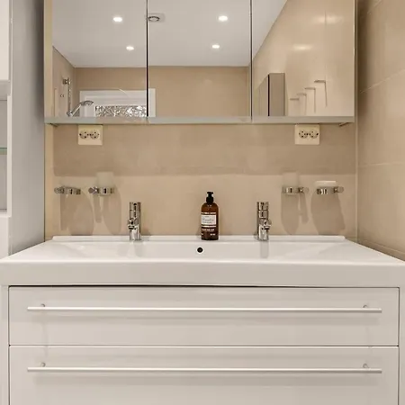 141sqm For Family I Free Parking I Bathtub Semesterbostad *