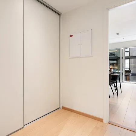 W Private Balcony In アパート