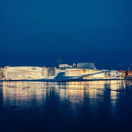 Hotell First Millennium