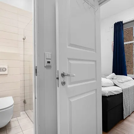 Dinbnb L Stylish - Fireplace & Balcony In * Осло