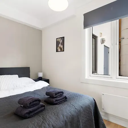 Apartamento Luxury 4-bedroom In Oslo's Heart - Walk To Major Attractions Oslo