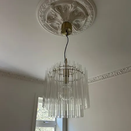 Newly Renovated 4-bedroom In アパート *