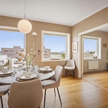 112 Sqm Penthouse With An Omg Fjord View