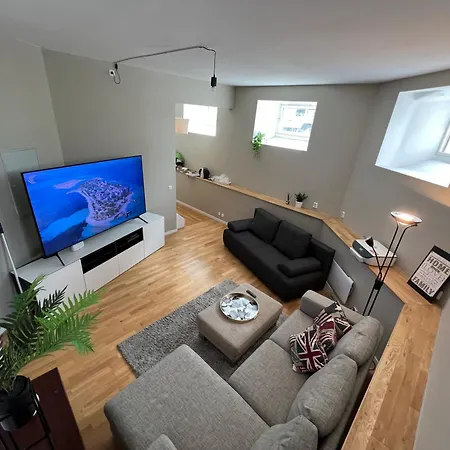Stylish Private Bislett Stadion Homestay *