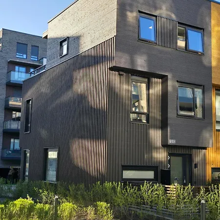 Exclusive Townhouse With Private Rooftop Дом отдыха Осло