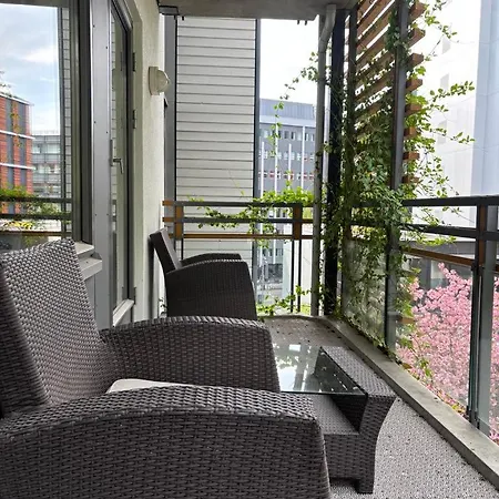 Center Of Oslo, Quiet Area And Close To The Palace * Oslo