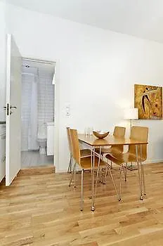 3 In - Sven Brunsgate 1 * Oslo